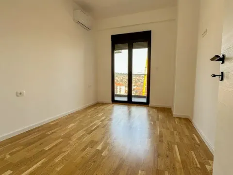 Rent, two bedroom apartment, 89m², Stari Aerodrom, Podgorica - image 5