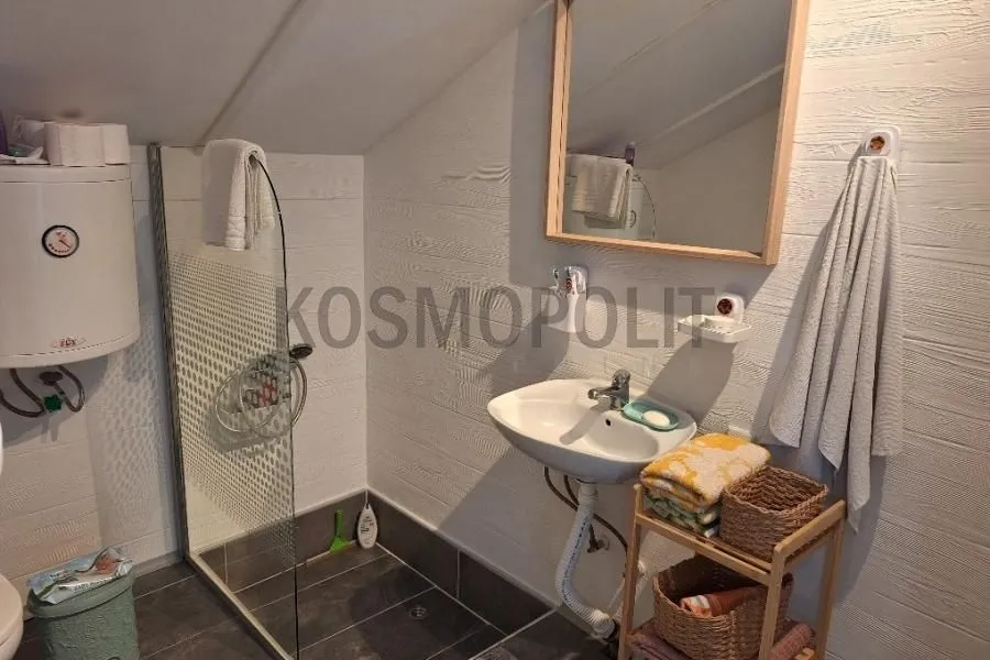 Sale, house, 51m², Voždovac Sve Podlokacije, Beograd