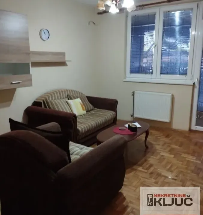 Izdavanje, dvosoban stan, 45m², Sajmište, Novi Sad
