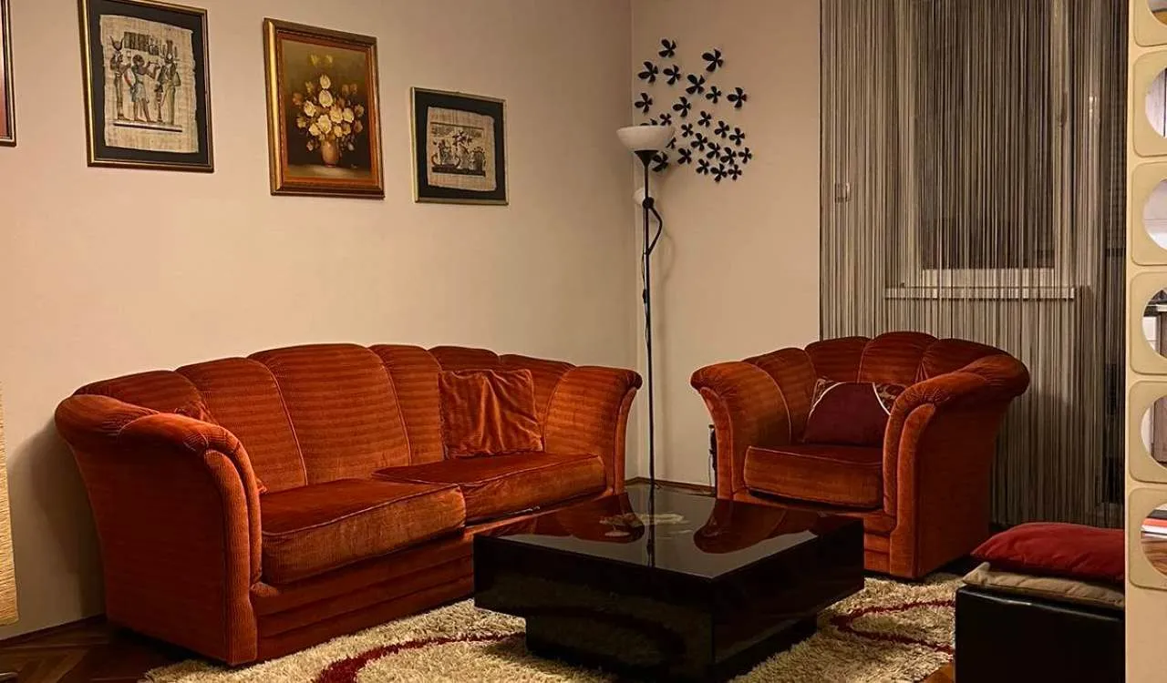 Izdavanje, dvosoban stan, 53m², Pod Goricom, Podgorica