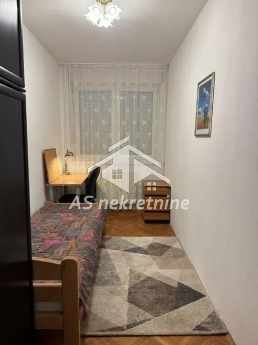 Izdavanje, četvorosoban stan, 79m², Autokomanda, Voždovac Sve Podlokacije