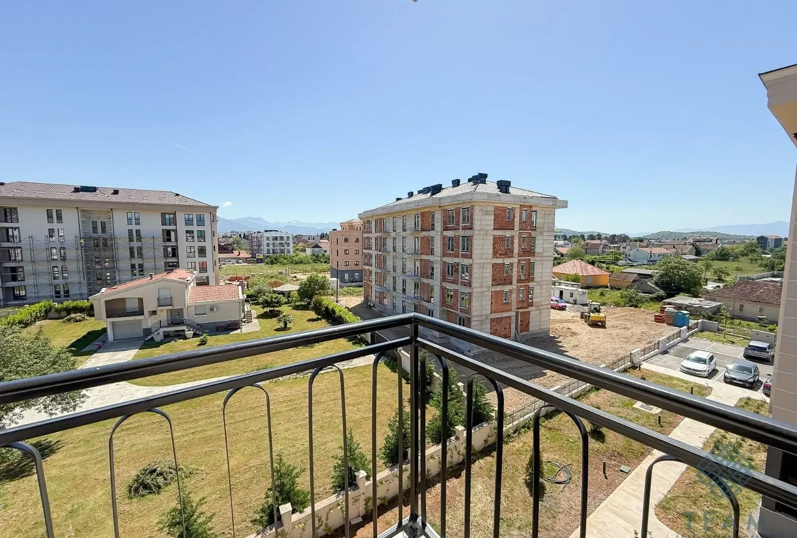 Izdavanje, dvosoban stan, 64m², Tološi, Podgorica