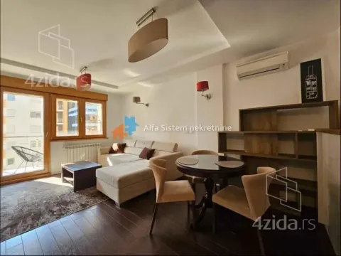 Stan in Novi Beograd Blok 67