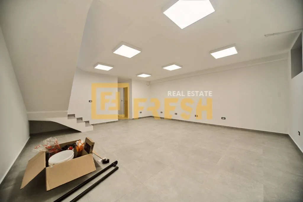 Rent, office space, 95m², City Kvart, Podgorica