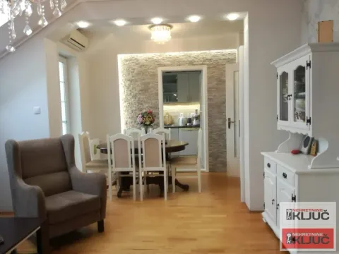 Prodaja, trosoban stan, 79m², Novo naselje, Novi Sad - image 1