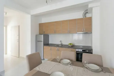 Stan-na-dan, dvosoban stan, 43m², Bečići, Budva - image 3