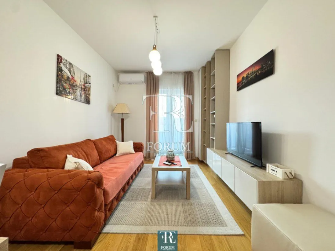 Izdavanje, jednosoban stan, 45m², City Kvart, Podgorica