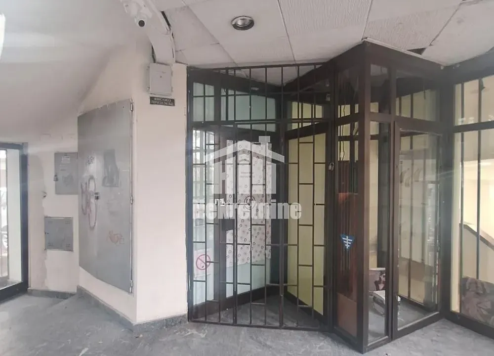 Izdavanje, poslovni prostor, 20m², Čukarica, Beograd
