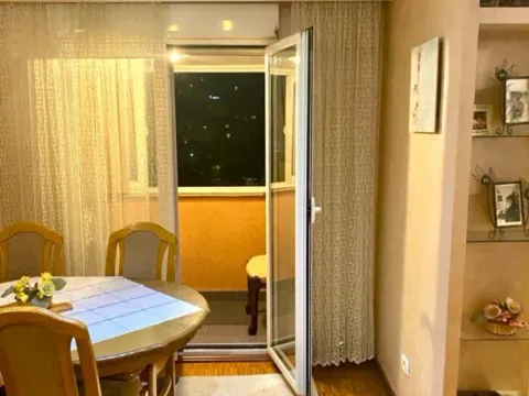 Rent, one bedroom apartment, 72m², Vezirov Most, Podgorica - image 6