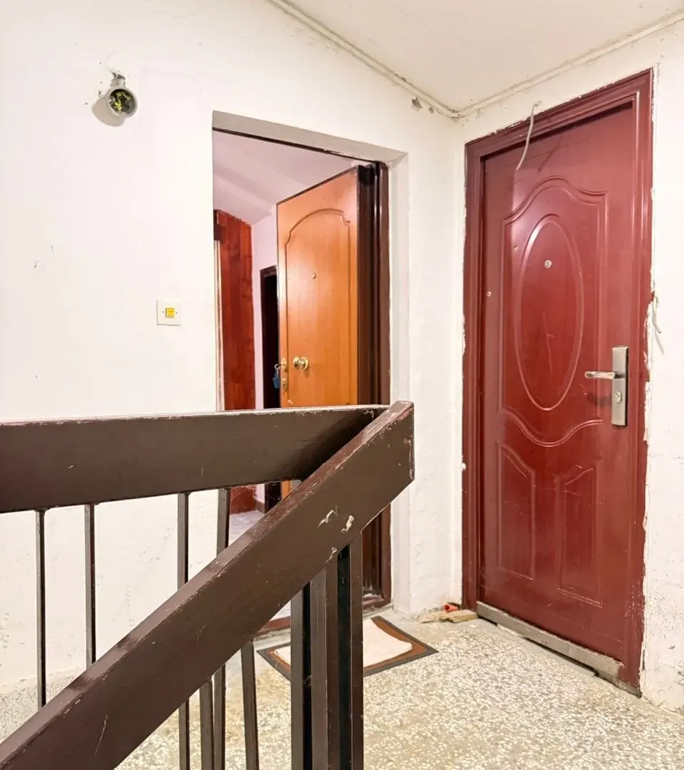 Prodaja, dvosoban stan, 68m², Makedonsko naselje, Bar