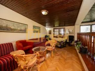 Prodaja, kuća, 348m², Stara Varoš, Podgorica - image 11