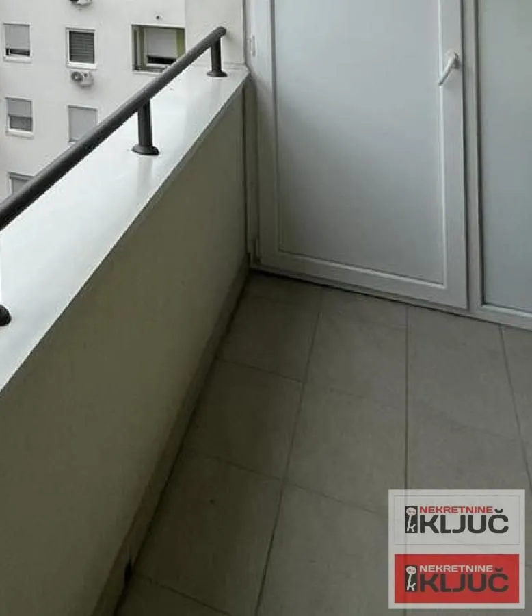 Prodaja, dvosoban stan, 62m², Rotkvarija, Novi Sad Sve Podlokacije