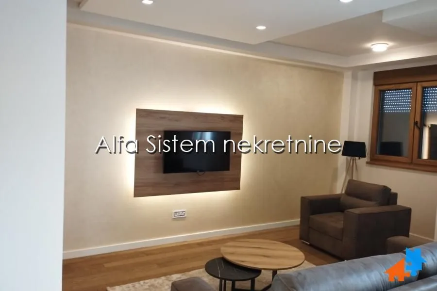 Izdavanje, trosoban stan, 76m², Autokomanda, Voždovac Sve Podlokacije