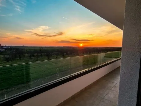 Rent, house, 250m², Zemun Ugrinovci, Zemun Sve Podlokacije - image 15