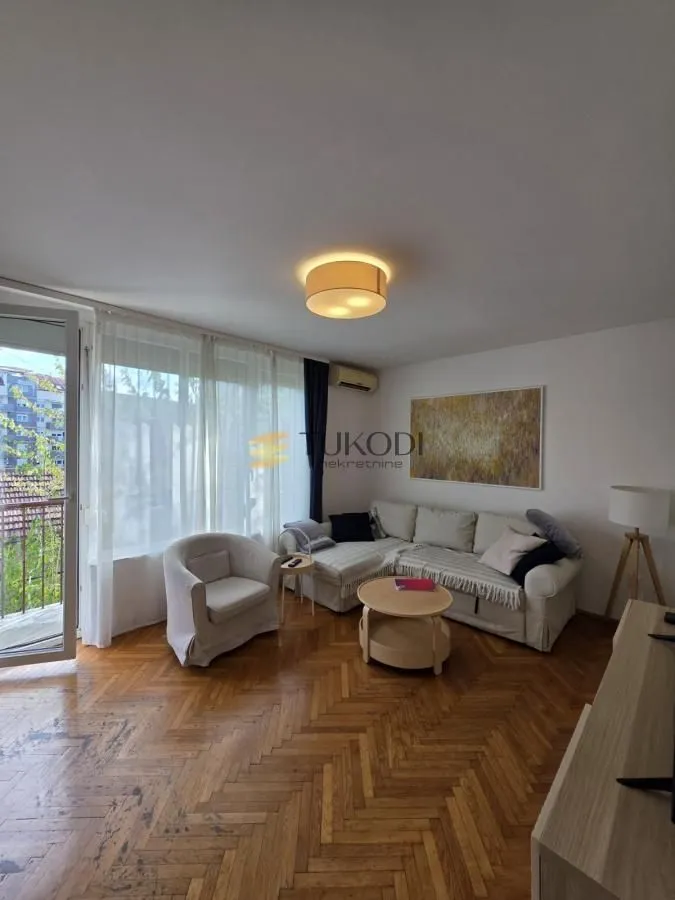 Prodaja, trosoban stan, 64m², Vračar Sve Podlokacije, Beograd