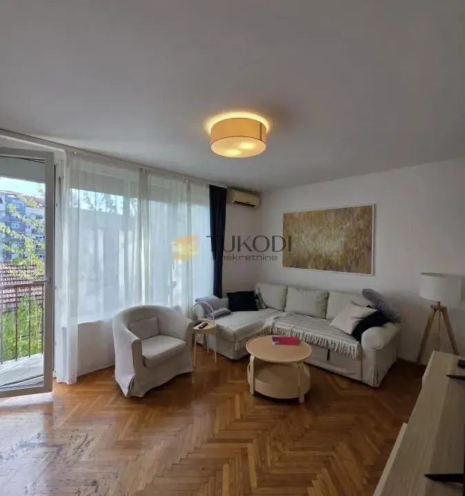 Sale, three bedroom apartment, 64m², Vračar Sve Podlokacije, Beograd