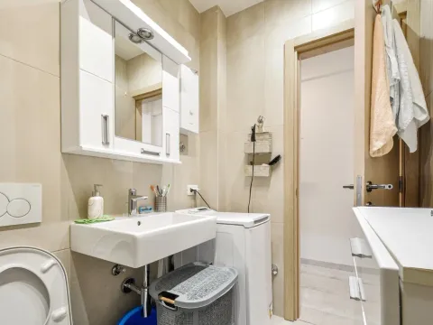 Sale, one bedroom apartment, 57m², Tivat, Crna Gora - image 8