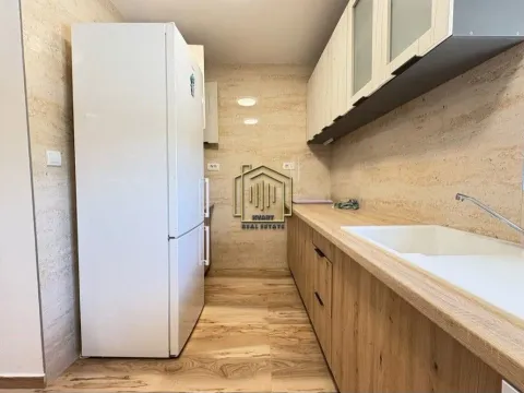 Izdavanje, kuća, 170m², Zagorič, Podgorica - image 4