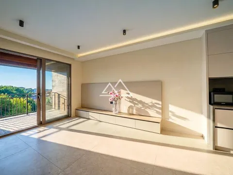 Prodaja, jednosoban stan, 53m², Tivat, Crna Gora - image 4
