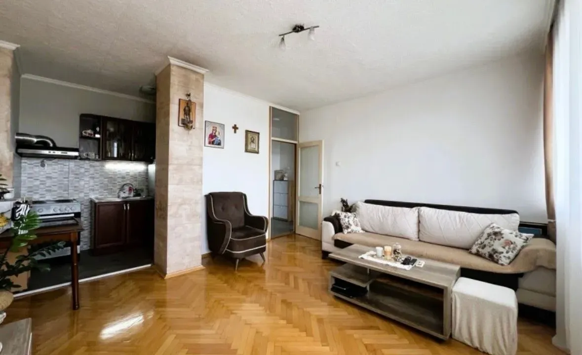 Sale, one bedroom apartment, 47m², Pejton, Podgorica
