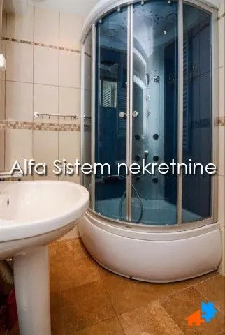 Rent, four bedroom apartment, 140m², Đeram Pijaca, Beograd