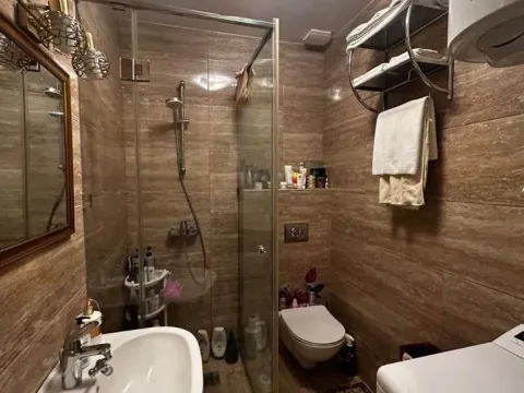 Sale, two bedroom apartment, 88m², Bečići, Budva - image 11