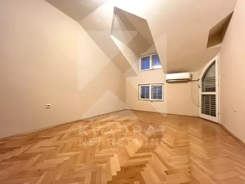 Rent, office space, 58m², Centar, Podgorica - image 2