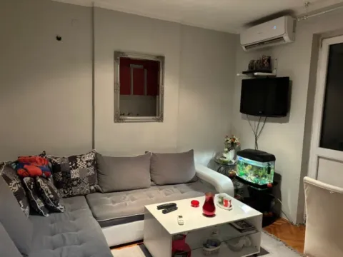 Izdavanje, jednosoban stan, 38m2, Centar, Podgorica