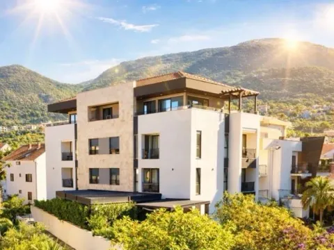 Rent, one bedroom apartment, 45m², Tivat, Crna Gora - image 7