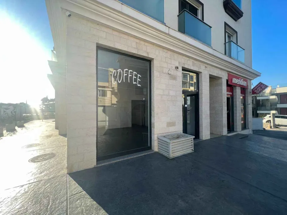Sale, office space, 216m², Bar, Crna Gora
