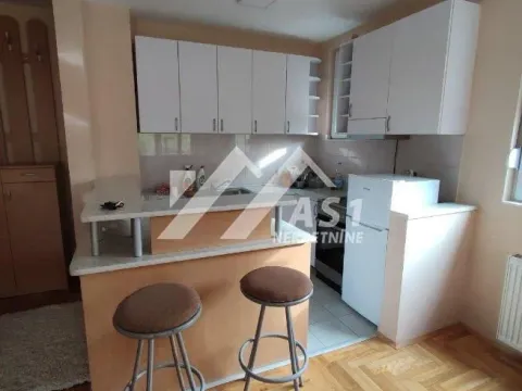 Stan in Železnička Stanica