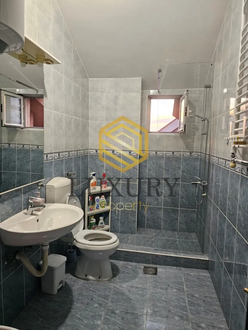 Rent, four bedroom apartment, 150m², Stari Aerodrom, Podgorica