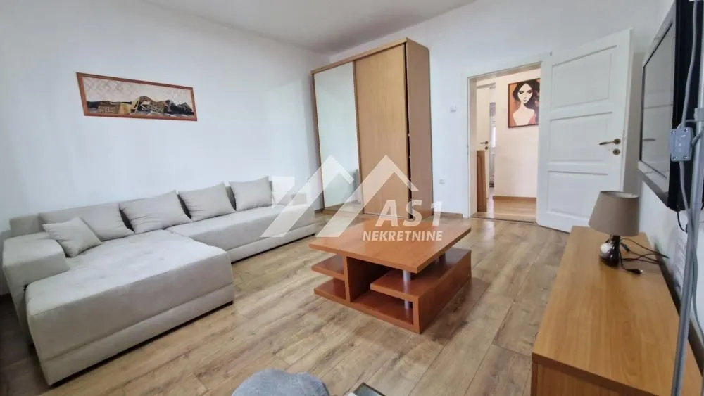 Rent, house, 83m², Avijatičarsko naselje, Novi Sad Sve Podlokacije