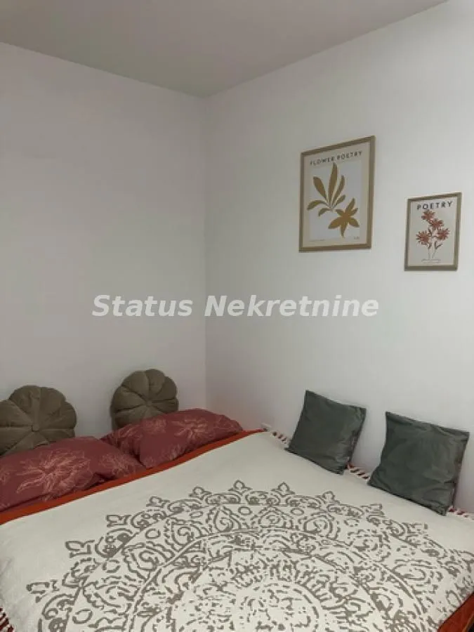 Rent, studio apartment, 24m², Bulevar Oslobodjenja, Novi Sad Sve Podlokacije