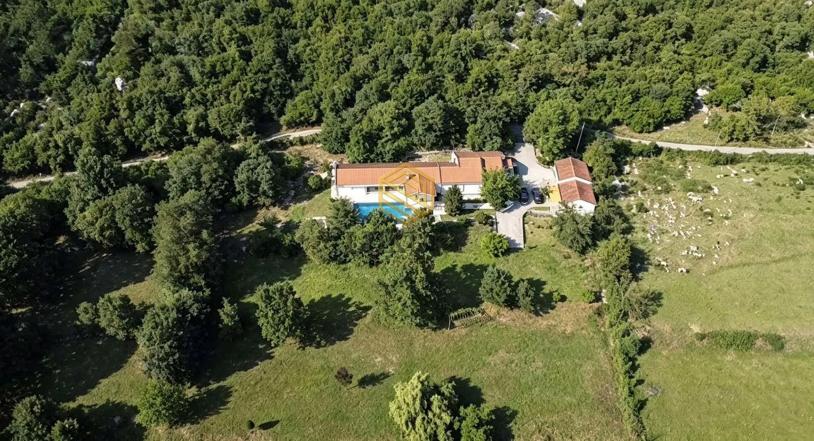 Sale, house, 400m², Orja Luka, Danilovgrad