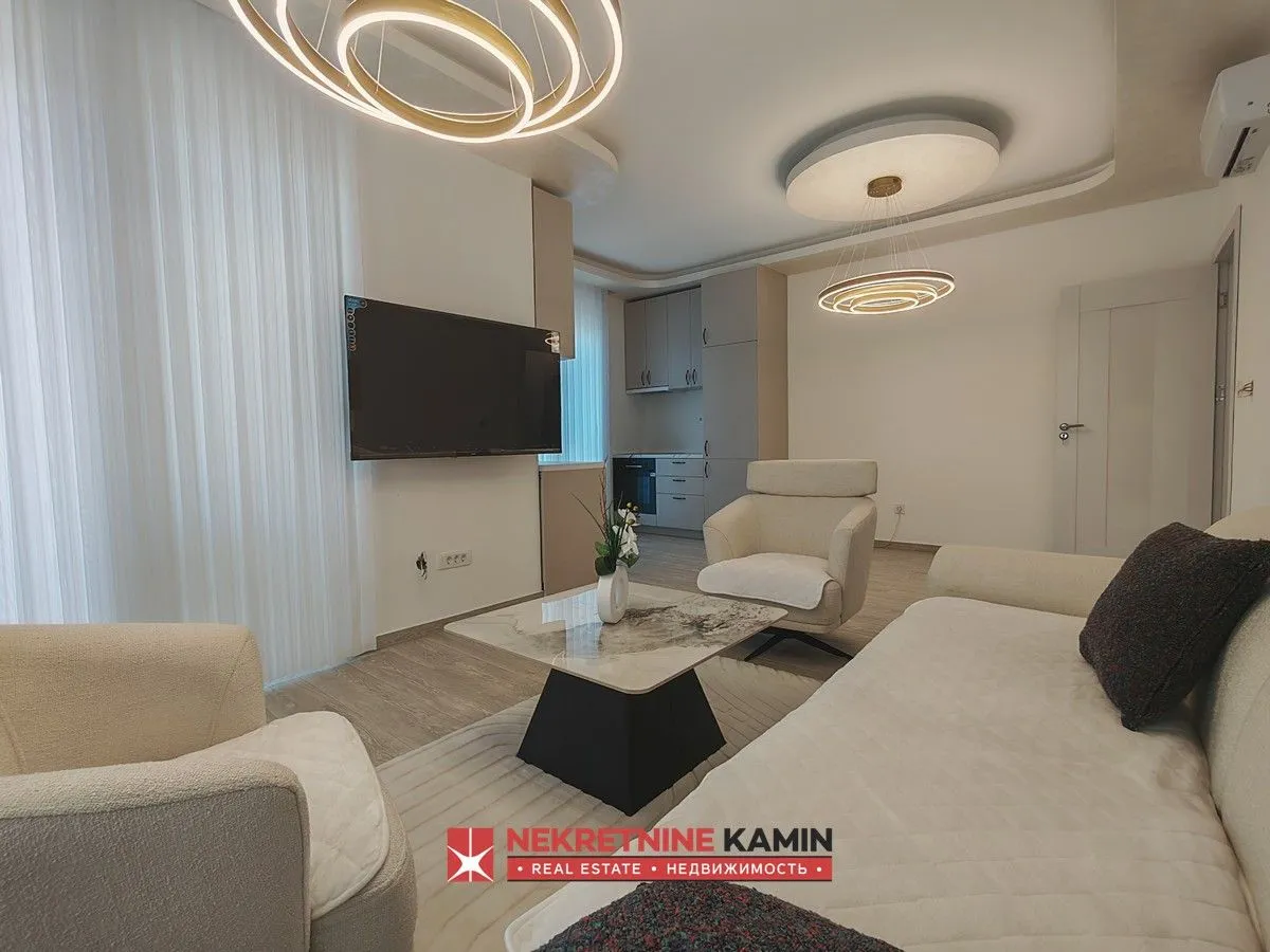 Sale, two bedroom apartment, 74m², Bečići, Budva