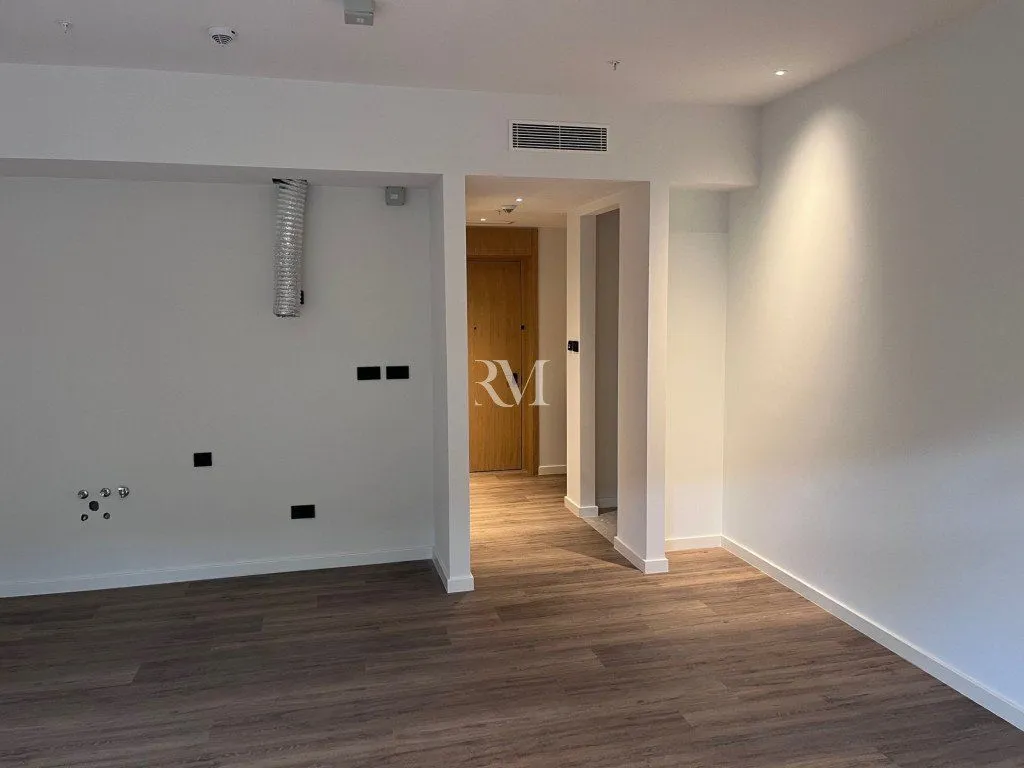 Prodaja, stan, 45m², Boka Place, Tivat