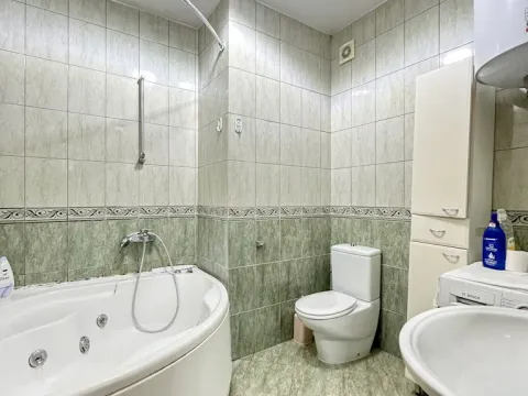 Sale, three bedroom apartment, 136m², Gorica C, Podgorica - image 15