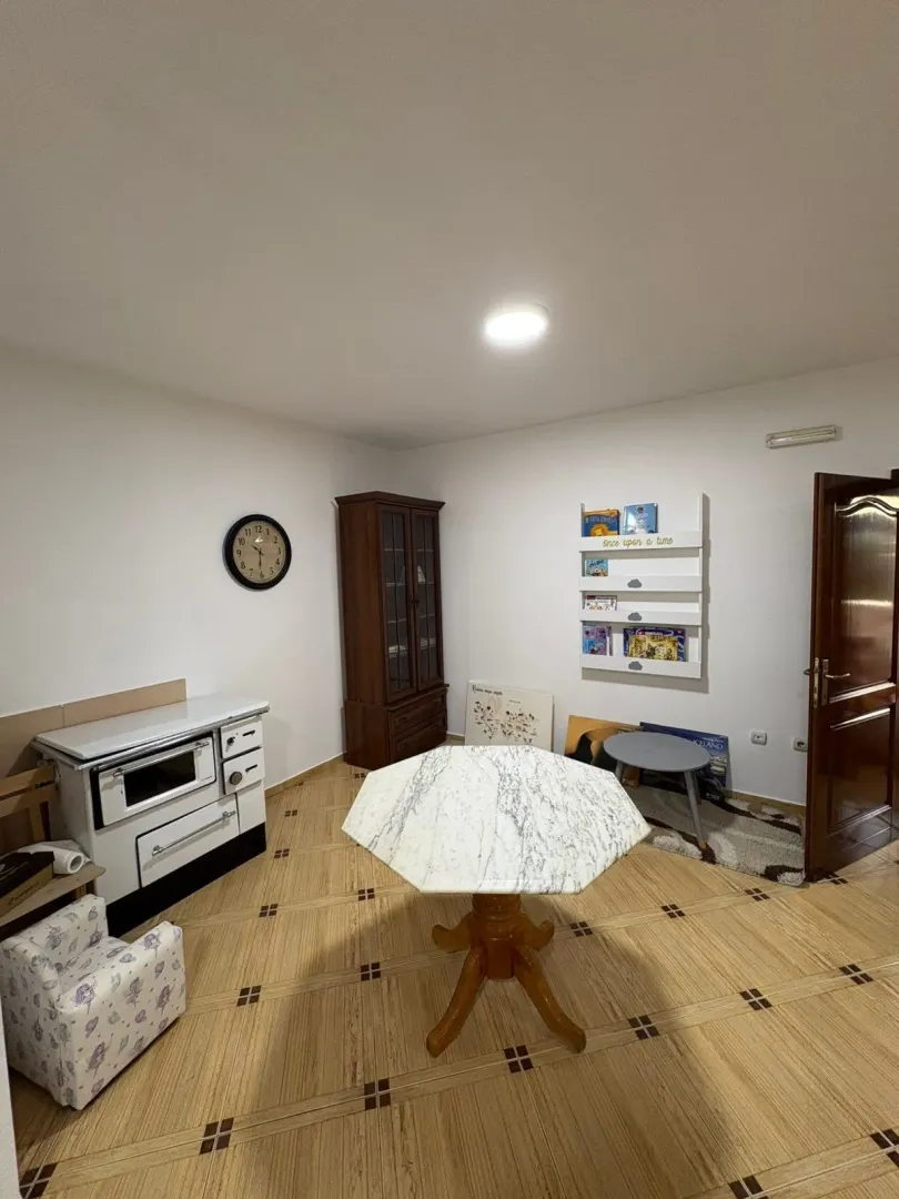 Rent, three bedroom apartment, 100m², Čeluga, Bar