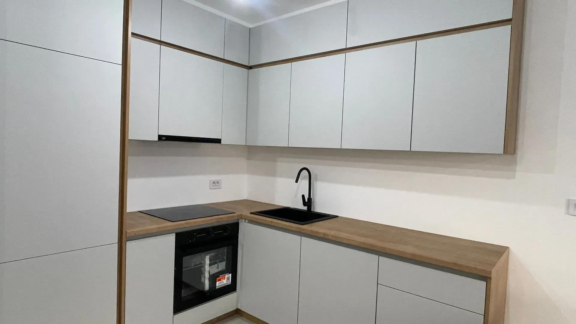 Izdavanje, jednosoban stan, 48m², Stari Aerodrom, Podgorica