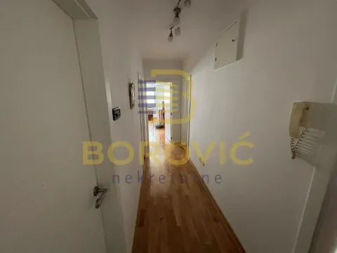 Izdavanje, trosoban stan, 100m², Autokomanda, Voždovac Sve Podlokacije - image 12
