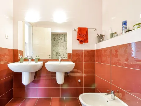 Sale, two bedroom apartment, 68m², Kostanjica, Kotor - image 23