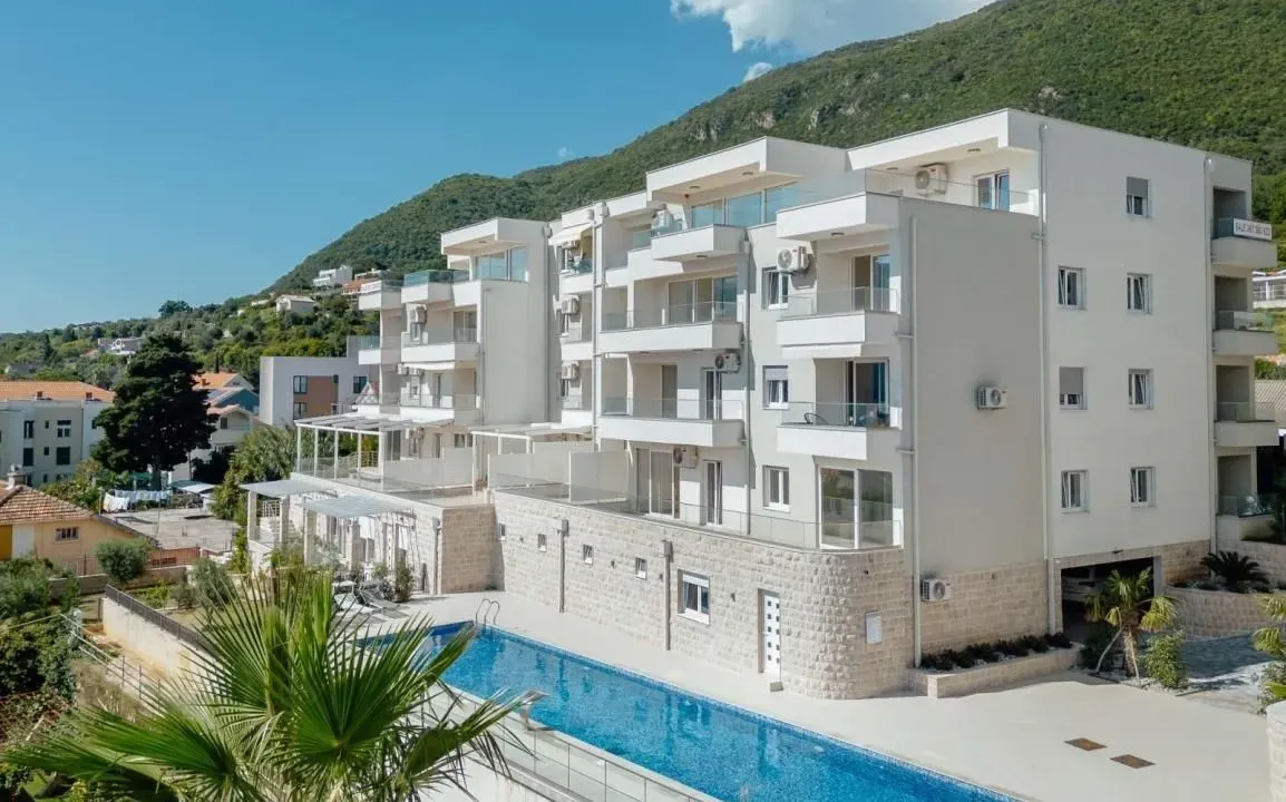 Sale, two bedroom apartment, 138m², Baošići, Herceg Novi