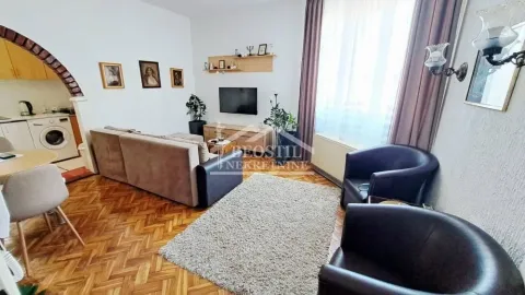 Izdavanje, jednosoban stan, 30m², Stari Grad, Beograd - image 5