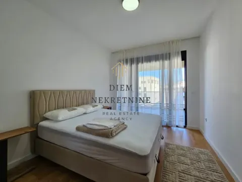 Izdavanje, jednosoban stan, 70m², Centar, Bar - image 7