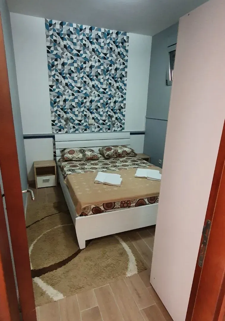 Izdavanje, jednosoban stan, 50m², Kumbor, Herceg Novi