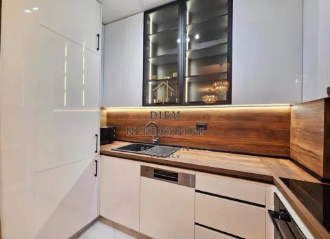 Rent, one bedroom apartment, 50m², Šušanj, Bar - image 10