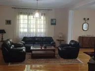 Izdavanje, kuća, 350m², Savski Venac, Beograd - image 1