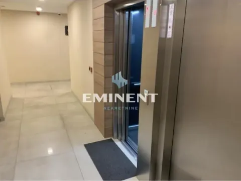 Izdavanje, trosoban stan, 90m², Čukarica, Beograd - image 14