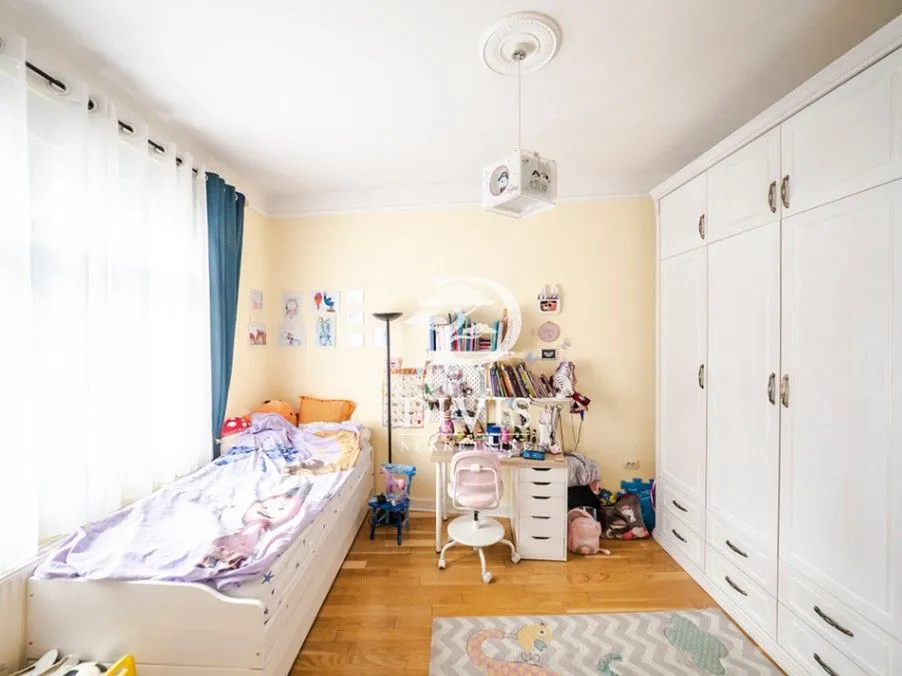Sale, two bedroom apartment, 58m², Neimar, Vračar Sve Podlokacije